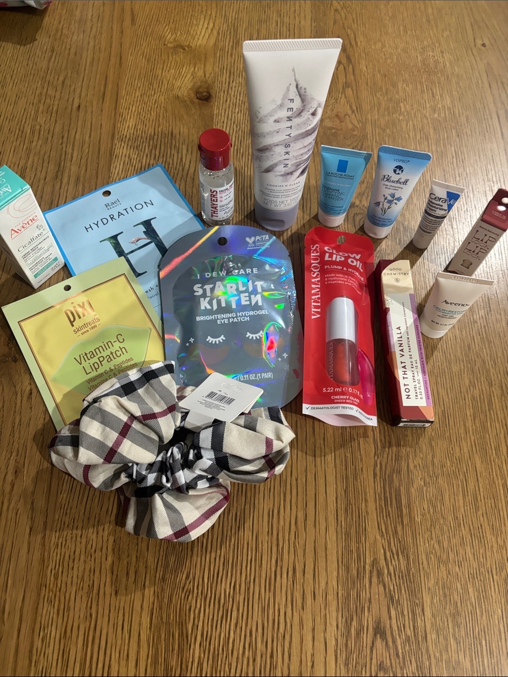 14 piece beauty bundle empty